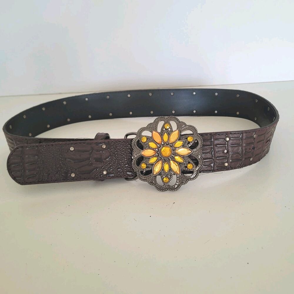 Women Faux Leather Vintage Belt Statment Size 26- 33 Brown Croc Flower Western